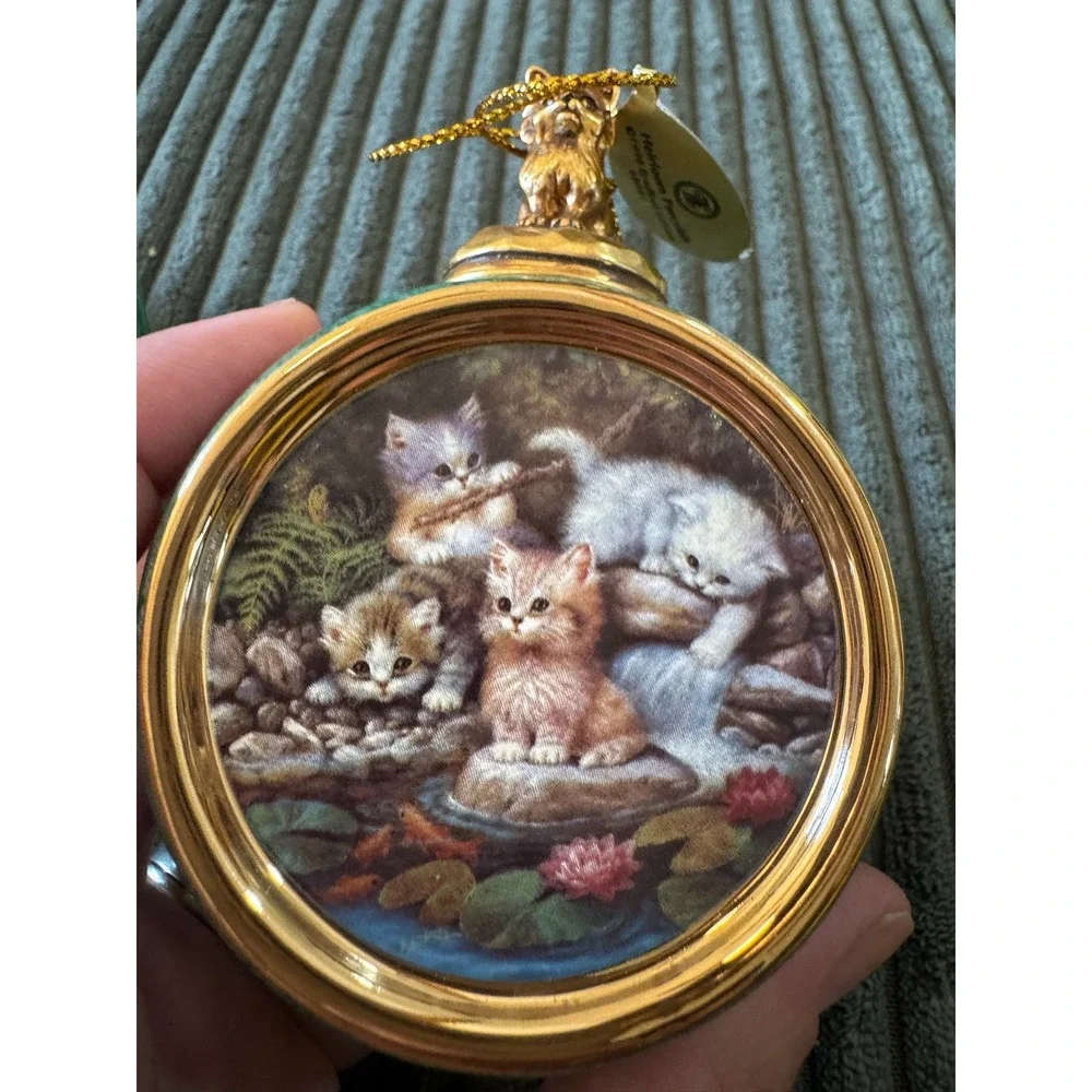 Bradford Editions pair delightful
